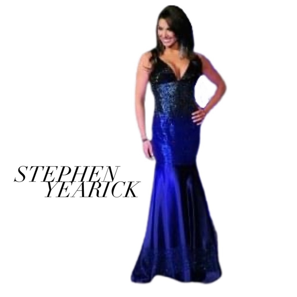 💙🖤 Stephen Yearick Gown